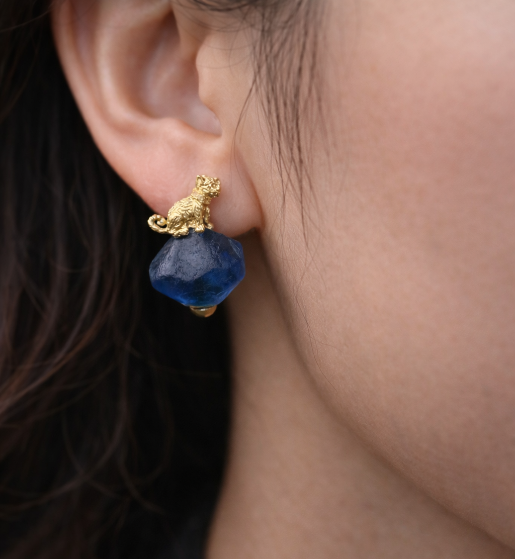 Ling Cat Guardian Stud Earrings